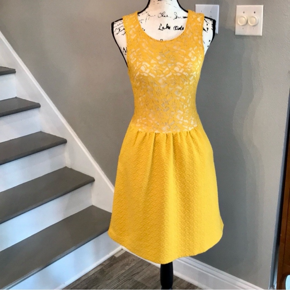 ✨Anthropologie - Maeve✨ Mustard Yellow Lace Vera Dress Pockets Keyhole Sz Small